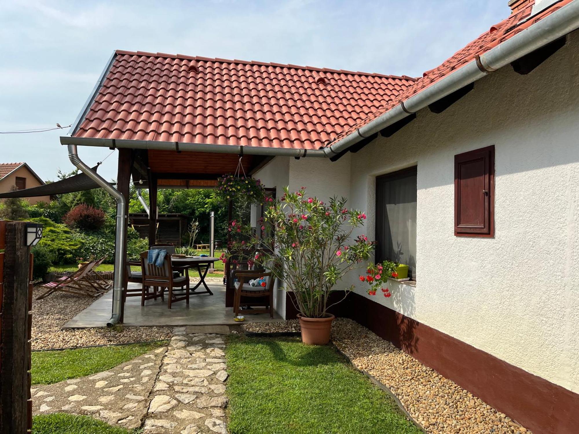 Villa Idill Ueduelohaz à Tiszafüred Extérieur photo