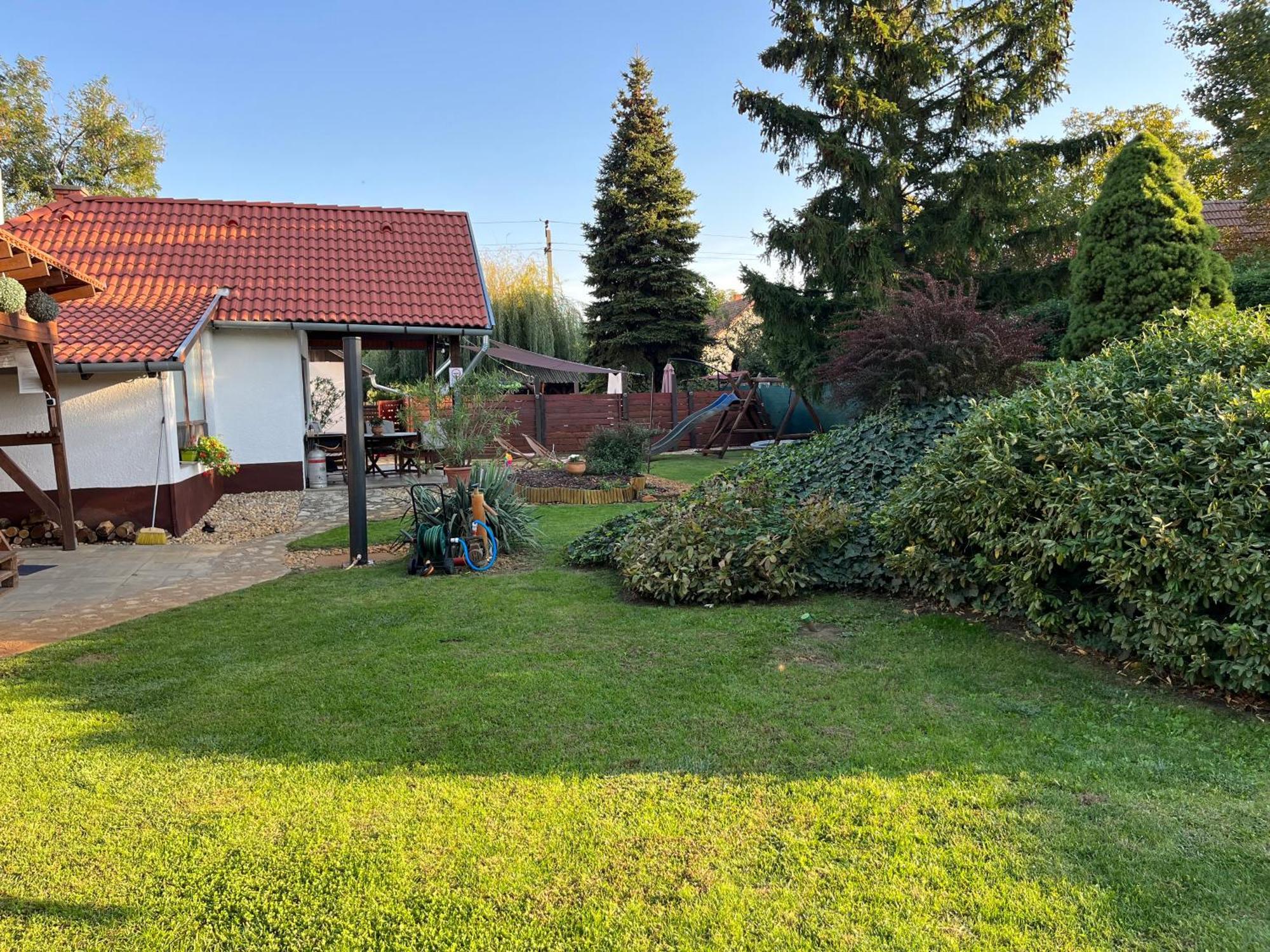Villa Idill Ueduelohaz à Tiszafüred Extérieur photo
